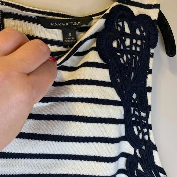 Banana Republic Sleeveless Top NWT - Picture 3 of 6